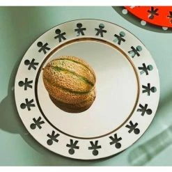 Alessi Platte 40 Cm Girotondo -Villeroy Boch-Shop Platte rund silber 40 cm Girotondo 3 600x600 ID324951 dba4f81b2a5b44ded3b0d1b0d2e35e78